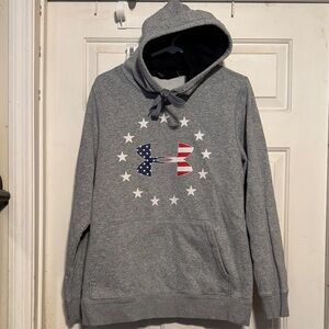 Gray Hoodie with Logo Design size small (1/26/b) under Armour hoodie